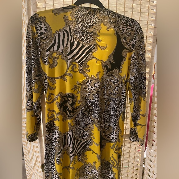 Peter Nygard Wrap Style Blouse Size Large EUC - Picture 4 of 6